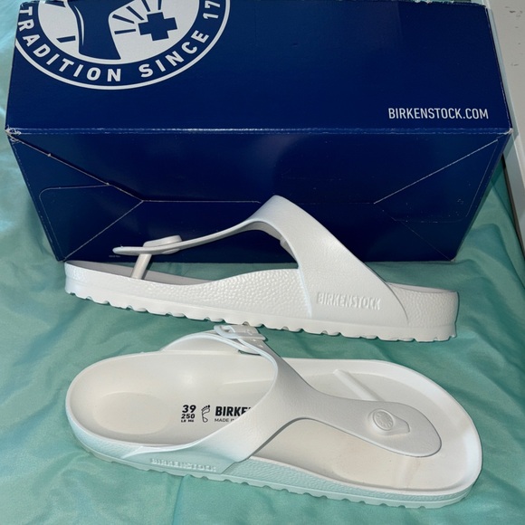 Birkenstock Classic White Flip Flops - Picture 1 of 4
